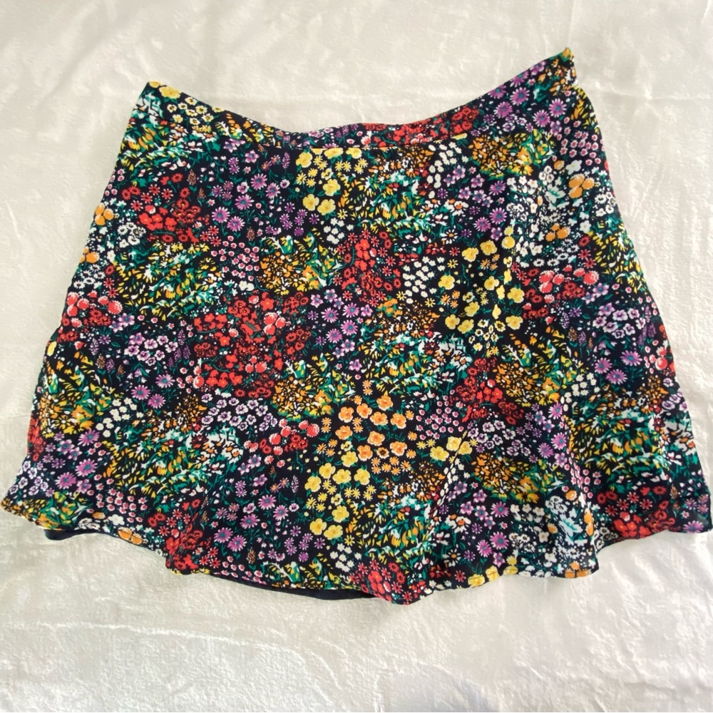 GAP sz 12 Flowy Light‎ Skirt Blue Floral w slip underneath